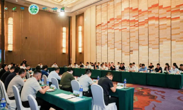 蒙东地区农牧业招商引资座谈会在赤峰市召开 蒙东地区农牧业招商引资座谈会在赤峰市召开
