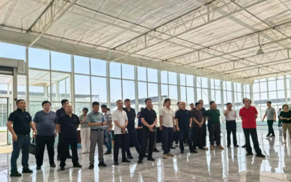 蒙东地区农牧业招商引资座谈会在赤峰市召开2 蒙东地区农牧业招商引资座谈会在赤峰市召开2